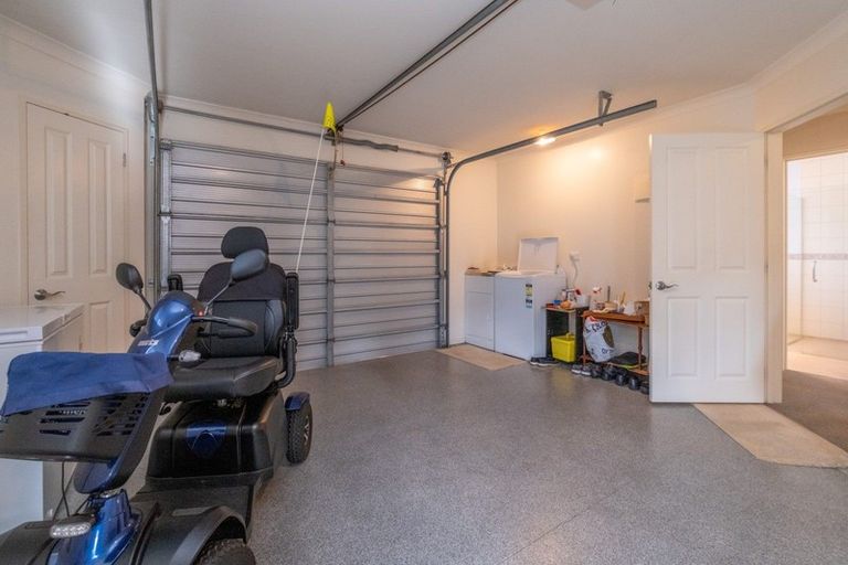 Photo of property in 20d Victoria Street, Hawera, 4610