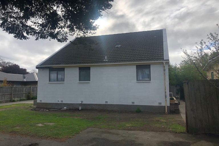 Photo of property in 1/33 Somerset Crescent, Spreydon, Christchurch, 8024