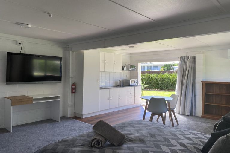 Photo of property in 22 Linklater Avenue, Bellevue, Tauranga, 3110