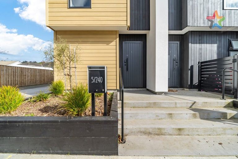 Photo of property in 5/240 Stokes Valley Road, Stokes Valley, Lower Hutt, 5019