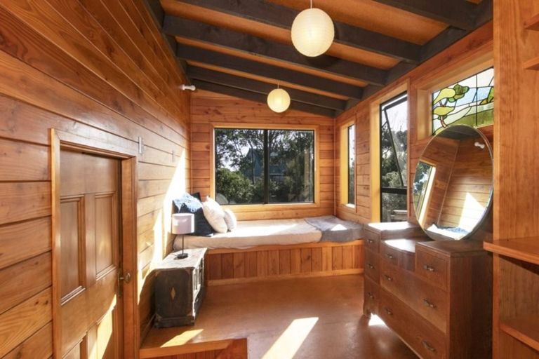 Photo of property in 140 Lone Kauri Road, Karekare, New Lynn, 0772