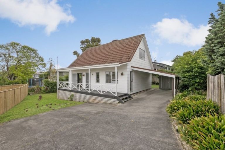 Photo of property in 2/58 Opaheke Road, Opaheke, Papakura, 2113