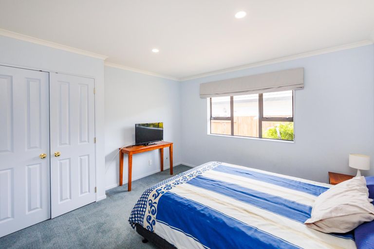 Photo of property in 14 Woodgate Court, Fitzherbert, Palmerston North, 4410