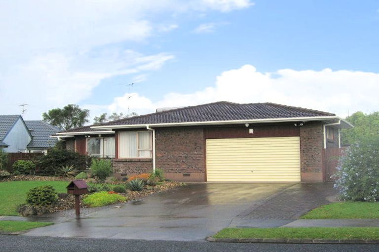 Photo of property in 21 Serrita Avenue, Sunnyhills, Auckland, 2010