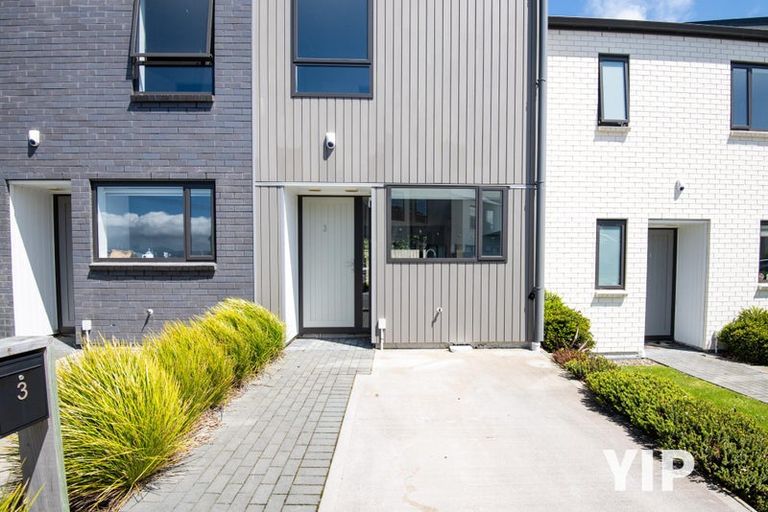 Photo of property in 3/170 Fraser Avenue, Johnsonville, Wellington, 6037