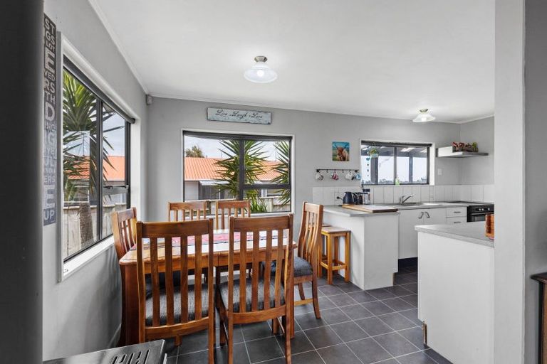 Photo of property in 140 Kelvin Grove Road, Kelvin Grove, Palmerston North, 4414