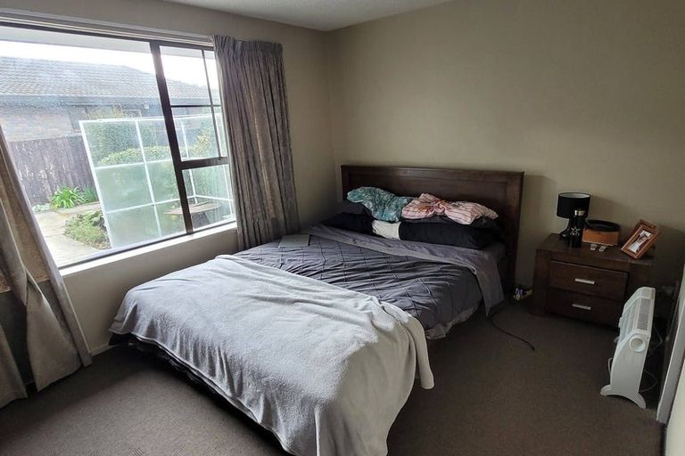 Photo of property in 1/14 Resolution Place, Bryndwr, Christchurch, 8053