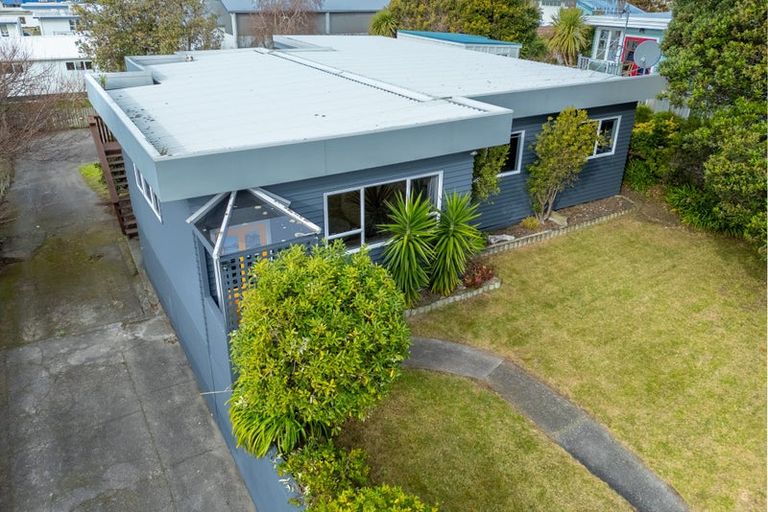 Photo of property in 33 Margaret Road, Raumati Beach, Paraparaumu, 5032