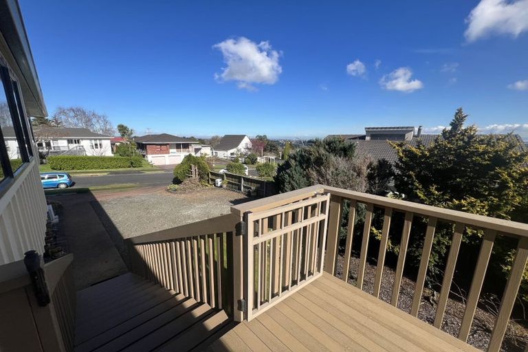 Photo of property in 18 Deodar Place, Totara Heights, Auckland, 2105