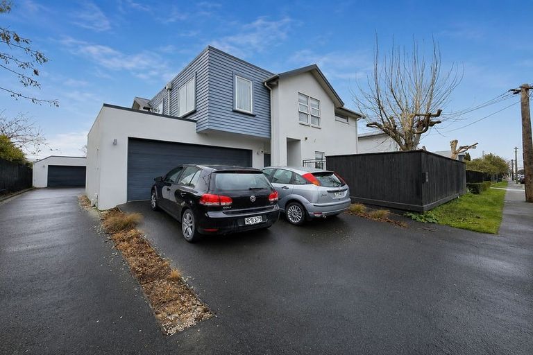 Photo of property in 535 Barbadoes Street, Edgeware, Christchurch, 8013
