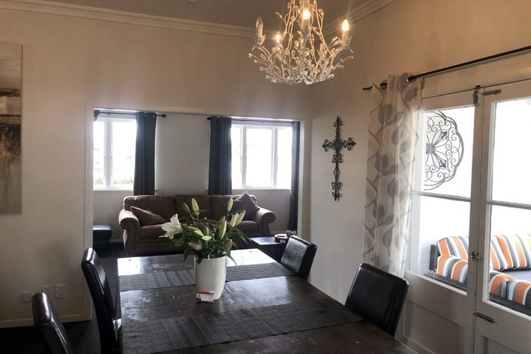 Photo of property in 21 Steele Road, Forest Lake, Hamilton, 3200