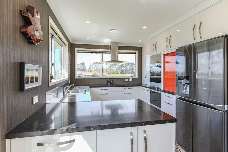 Photo of property in 2599 Mountain Road, Tariki, Stratford, 4394