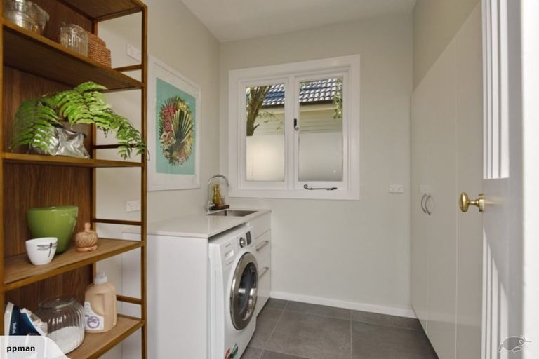 Photo of property in 15 Innes Road, St Albans, Christchurch, 8052