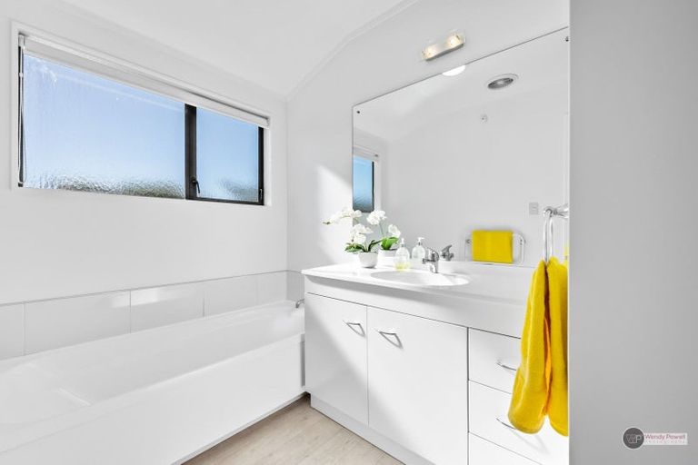 Photo of property in 19a Colin Grove, Hutt Central, Lower Hutt, 5010