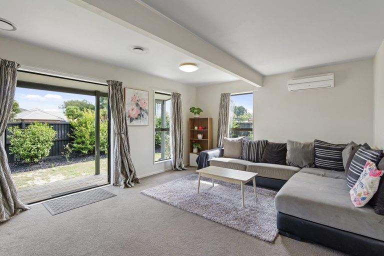 Photo of property in 2 Thompsons Road, Belfast, Christchurch, 8051