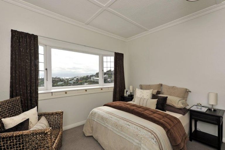 Photo of property in 11 Northland Road, Northland, Wellington, 6012