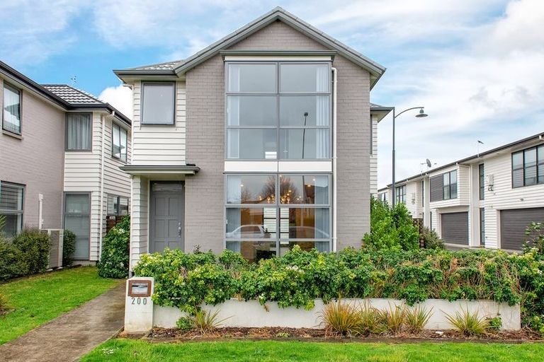 Photo of property in 200 Porchester Road, Takanini, 2112