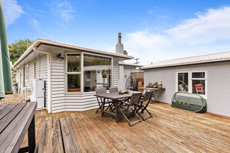 Photo of property in 41 Pembroke Street, Westown, New Plymouth, 4310