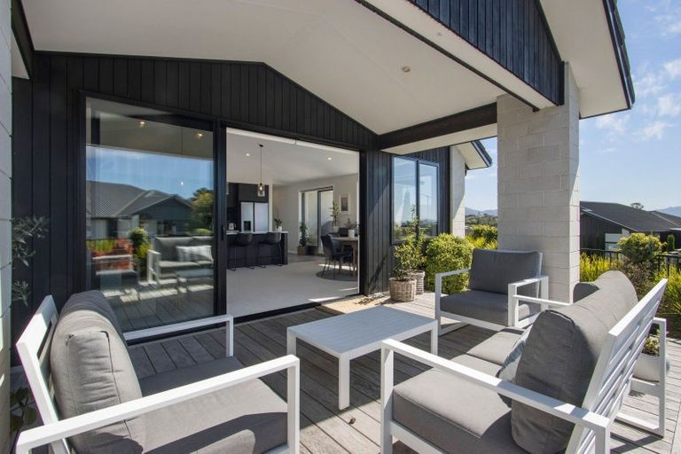 Photo of property in 2 Kingson Court, Omokoroa, 3114