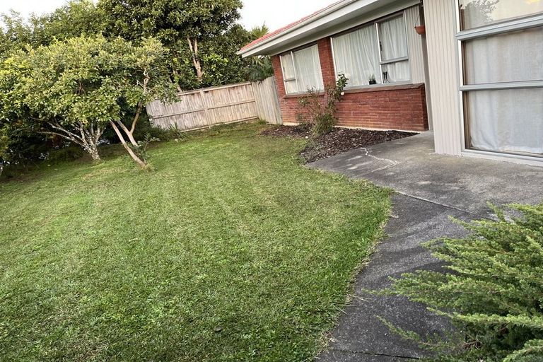 Photo of property in 65 Luton Avenue, Sunnyhills, Auckland, 2010
