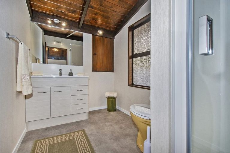 Photo of property in 16 Rugby Place, Te Kamo, Whangarei, 0112