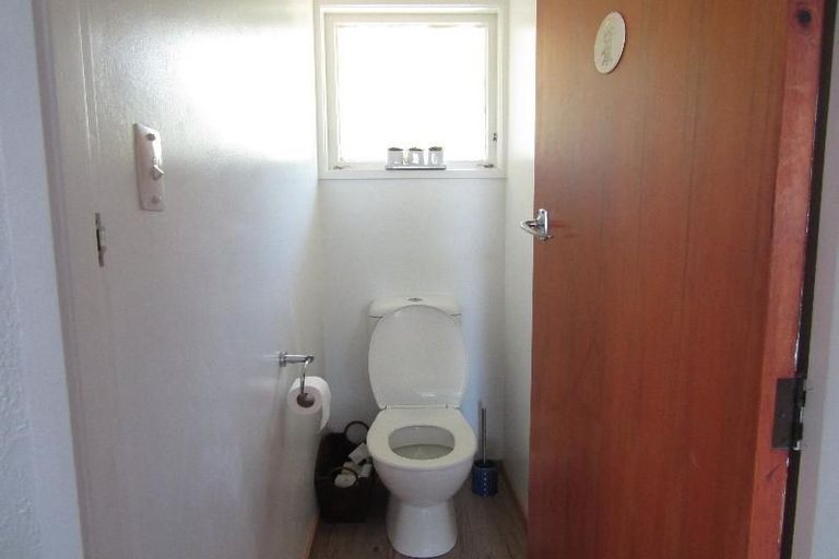 Photo of property in 16 Kotare Street, Hilltop, Taupo, 3330