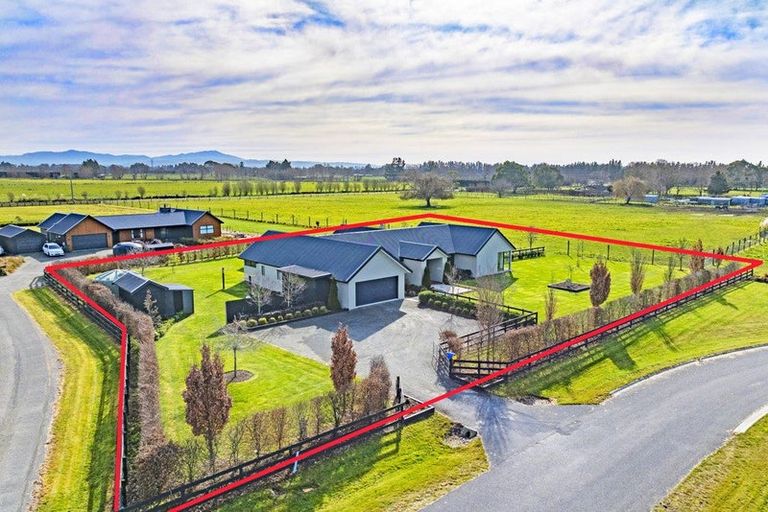 Photo of property in 25 Hallfield Drive, Ohoka, Kaiapoi, 7692