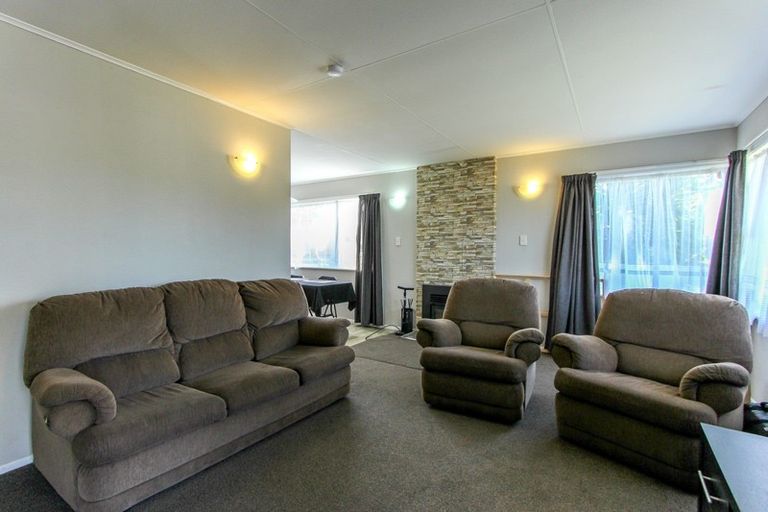 Photo of property in 14 Totaravale Street, Pukehangi, Rotorua, 3015