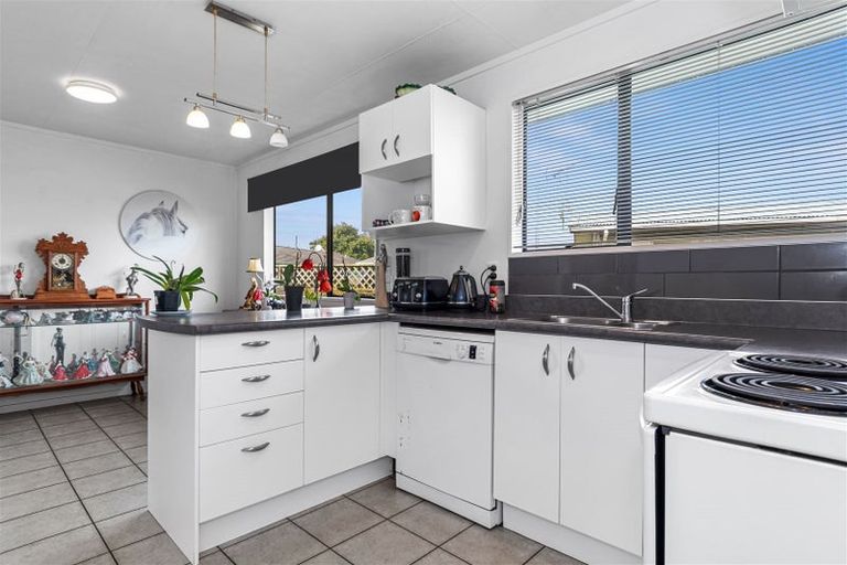 Photo of property in 27 Sylvania Drive, Matua, Tauranga, 3110