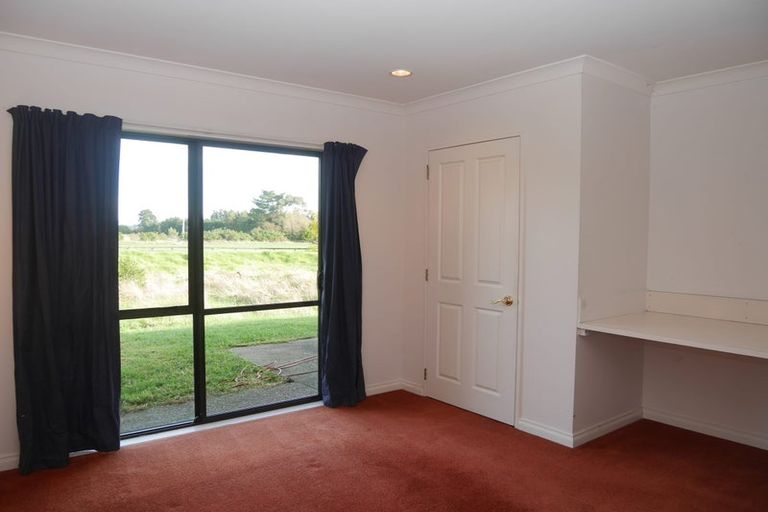 Photo of property in 12 Te Horo Beach Road, Te Horo, Otaki, 5581