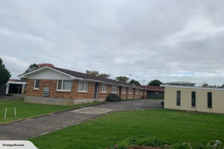 Photo of property in 3 Norman Spencer Drive, Papatoetoe, Auckland, 2104