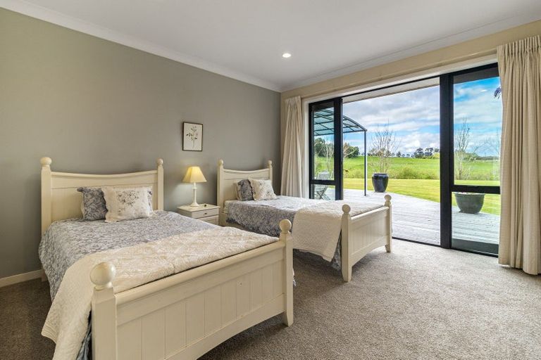 Photo of property in 21 Whangapouri Road, Karaka, Drury, 2578