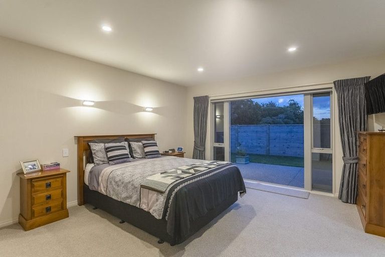 Photo of property in 13 Morepork Drive, Waikanae, 5036