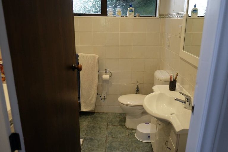 Photo of property in 132 Wadestown Road, Wadestown, Wellington, 6012