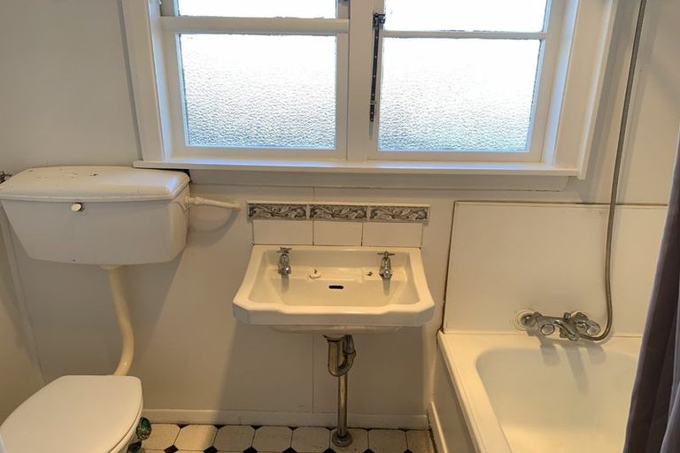 Photo of property in 12c Kiln Street, Silverstream, Upper Hutt, 5019