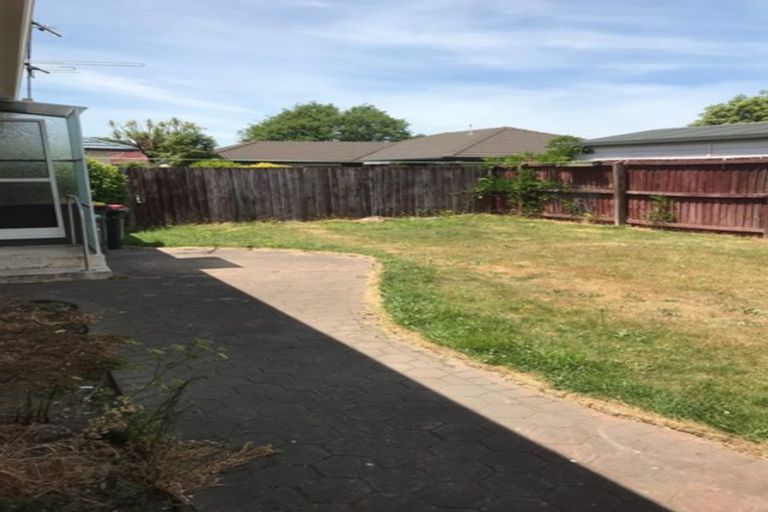 Photo of property in 39 Bentley Street, Russley, Christchurch, 8042