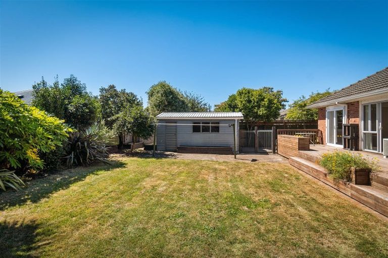 Photo of property in 11 Evatt Street, Bryndwr, Christchurch, 8053