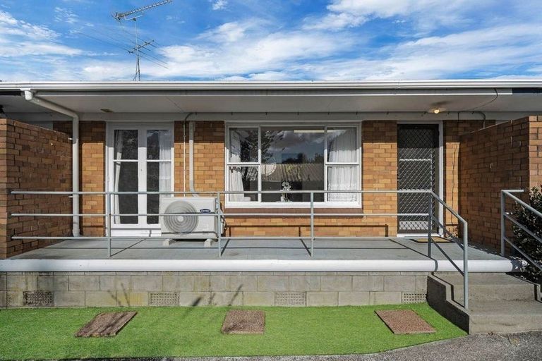 Photo of property in 3/63 Parker Avenue, New Lynn, Auckland, 0600