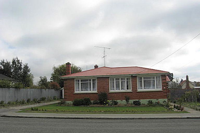 Photo of property in 48 Parsonage Road, Waimate, 7924