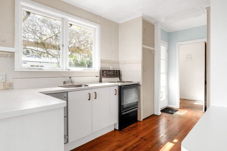 Photo of property in 13 Minifie Avenue, Melville, Hamilton, 3206