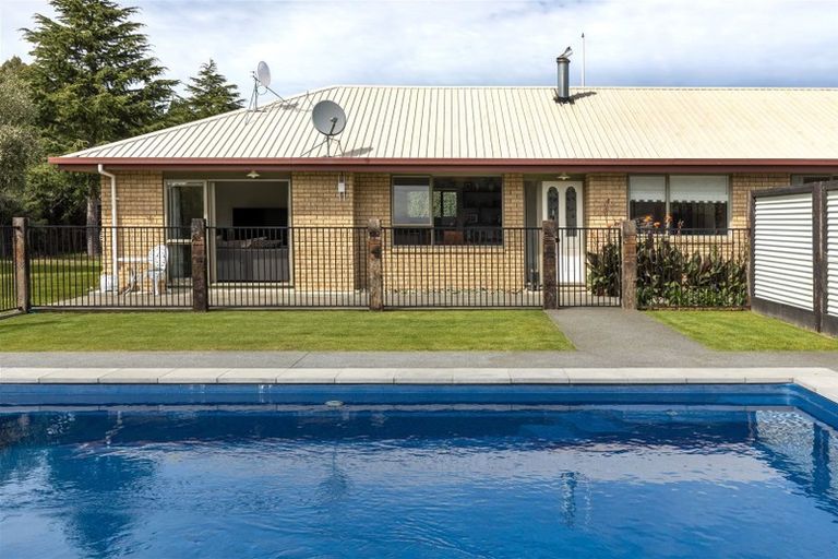 Photo of property in 48 Rarangi Road, Rarangi, Blenheim, 7273