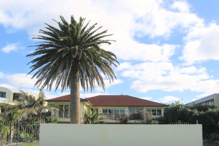 Photo of property in 95 Marine Parade, Mount Maunganui, 3116