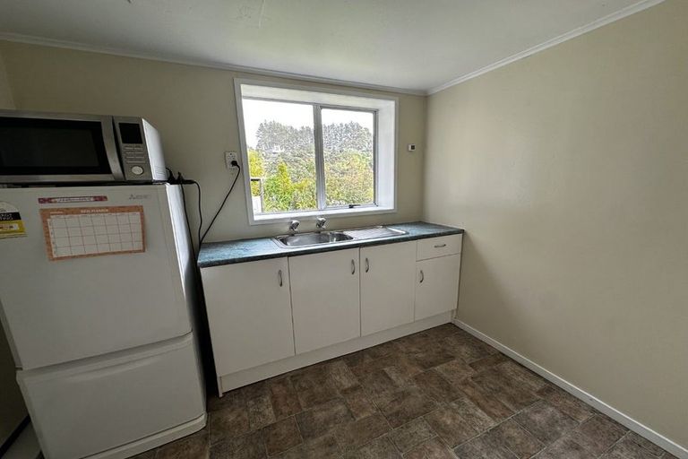 Photo of property in 65 Stillwater Crescent, Stillwater, Silverdale, 0993