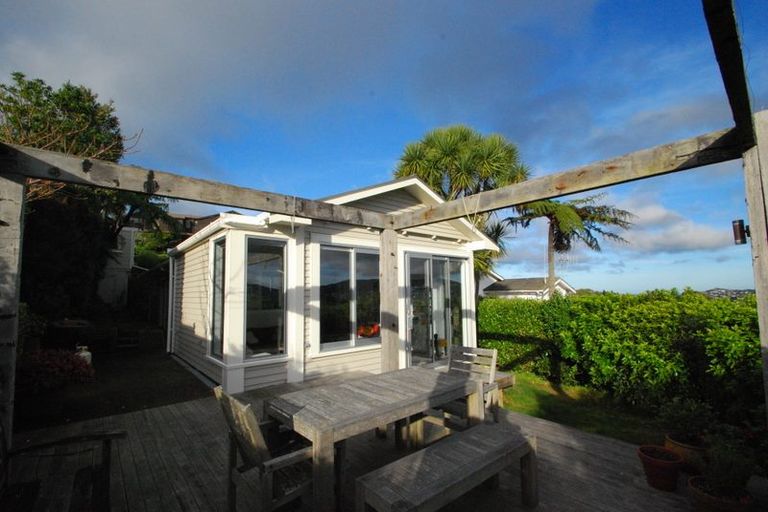 Photo of property in 101 Orangi Kaupapa Road, Northland, Wellington, 6012