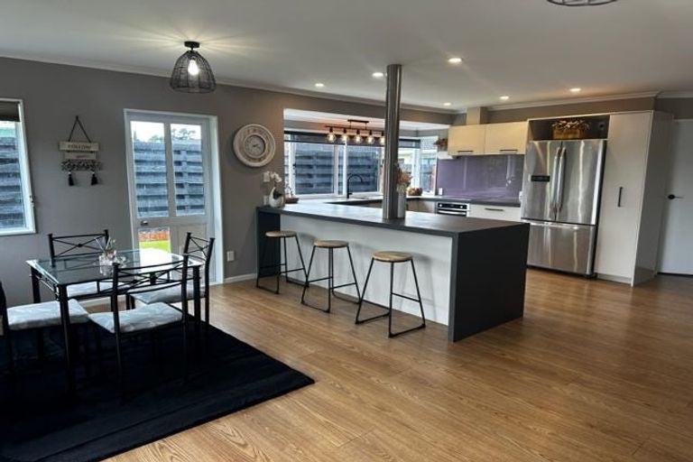 Photo of property in 6 Hampton Place, Springvale, Whanganui, 4501