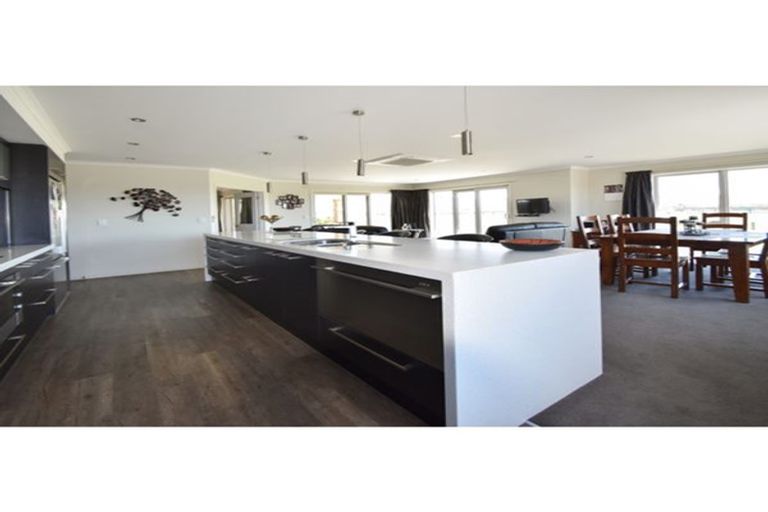 Photo of property in 17 The Drive, Twizel, 7999