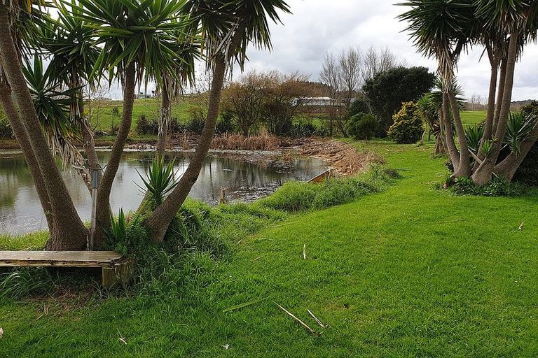 Photo of property in 85 Te Pahi River Drive, Paparoa, Maungaturoto, 0583