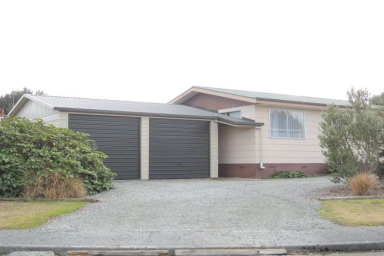 Photo of property in 12 Henry Street, Te Anau, 9600