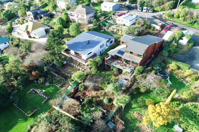 Photo of property in 15 Mclelland Street, Macandrew Bay, Dunedin, 9014