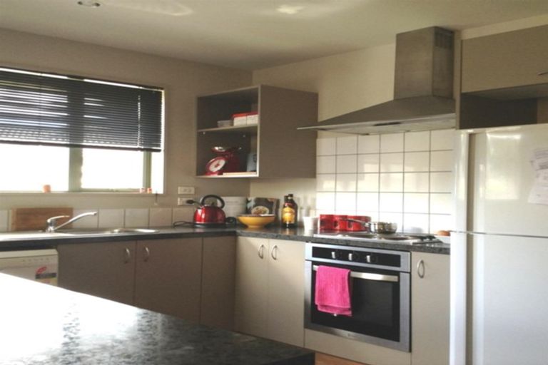 Photo of property in 43 Earnslaw Crescent, Bryndwr, Christchurch, 8053